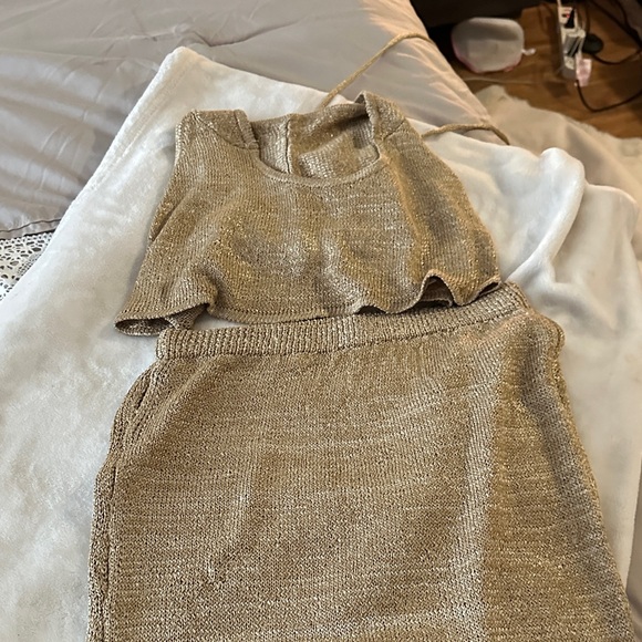 Gold Knit Skirt - Picture 10 of 10